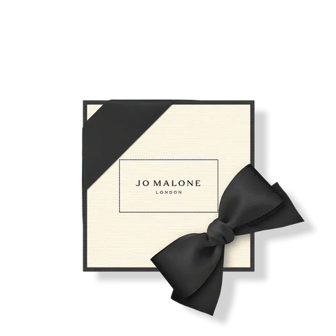English Pear & Freesia Scented Candle
